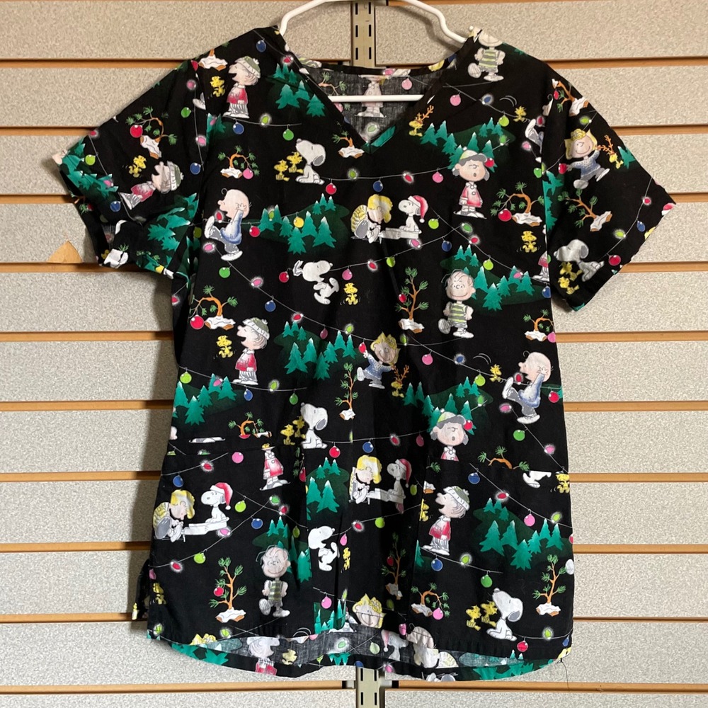 Peanuts Christmas Scrub Top Womens Black Snoopy Charlie Brown Holiday V-Neck S